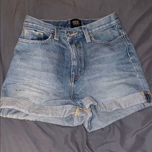Urban Outfitters BDG mom high rise jean shorts!